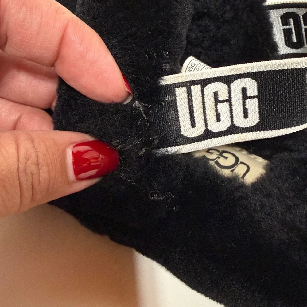 UGG “Oh Yeah” Slide Sandals in Black Sheepskin with an Elastic UGG Logo Strap